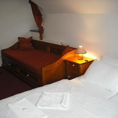 Sport Pomi Hotel 3*