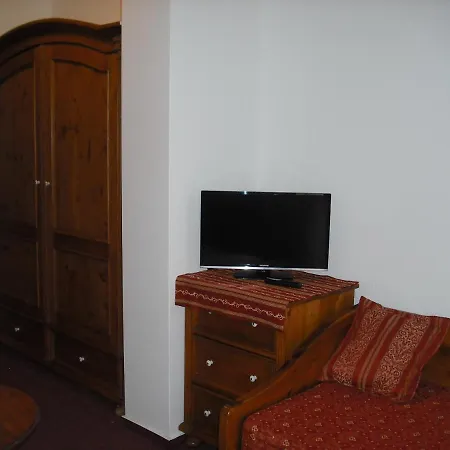 Sport Pomi Hotel