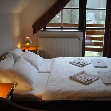 Sport Pomi Hotel 3*