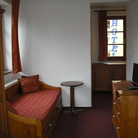 Sport Pomi Hotel 3*
