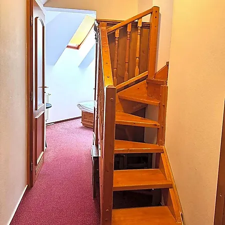 Hotel Sport Pomi 3*