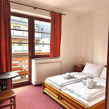 Hotel Sport Pomi 3*