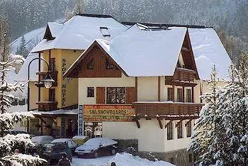 Sport Pomi Otel 3*
